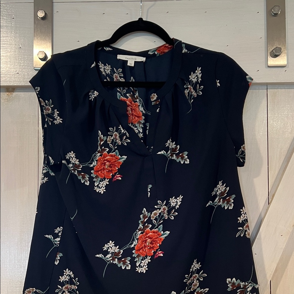 Fun 2 Fun Navy Floral Blouse